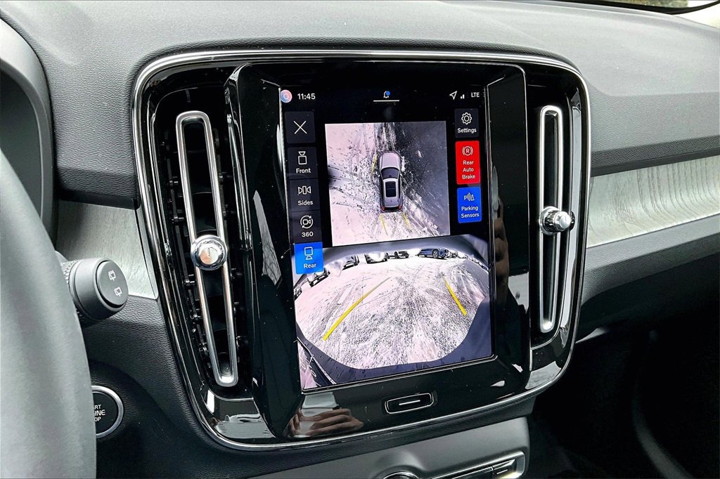 Used 2026 Volvo XC40 B5 Plus w/ Protection Package Premier image 13