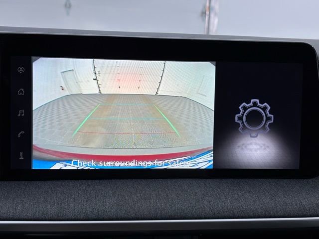 Used 2025 Nissan Kicks SV image 4