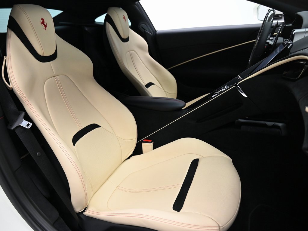 Used 2024 Ferrari Roma image 10