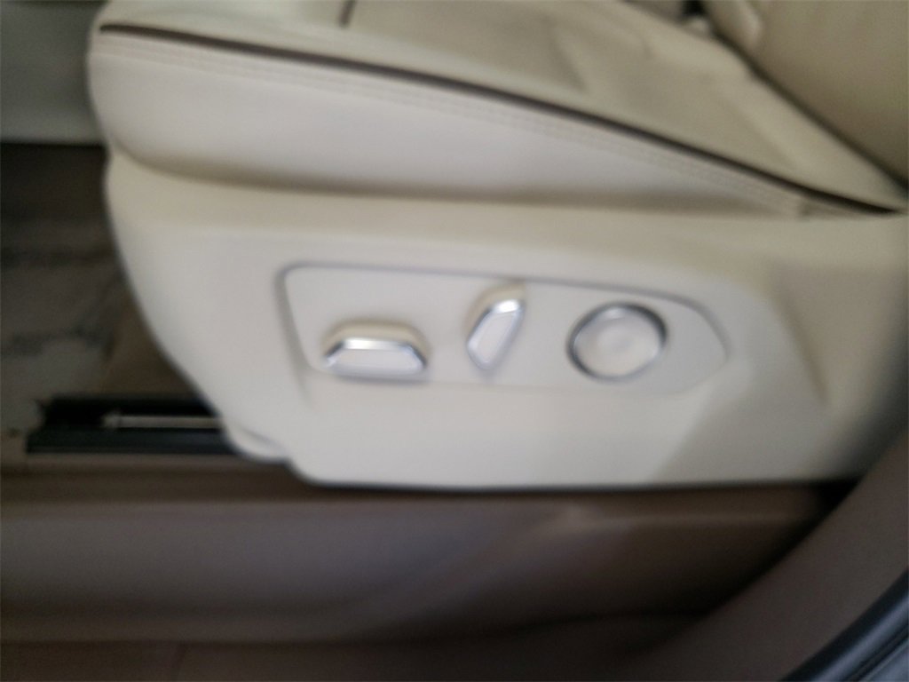 Used 2024 GMC Yukon XL Denali image 26