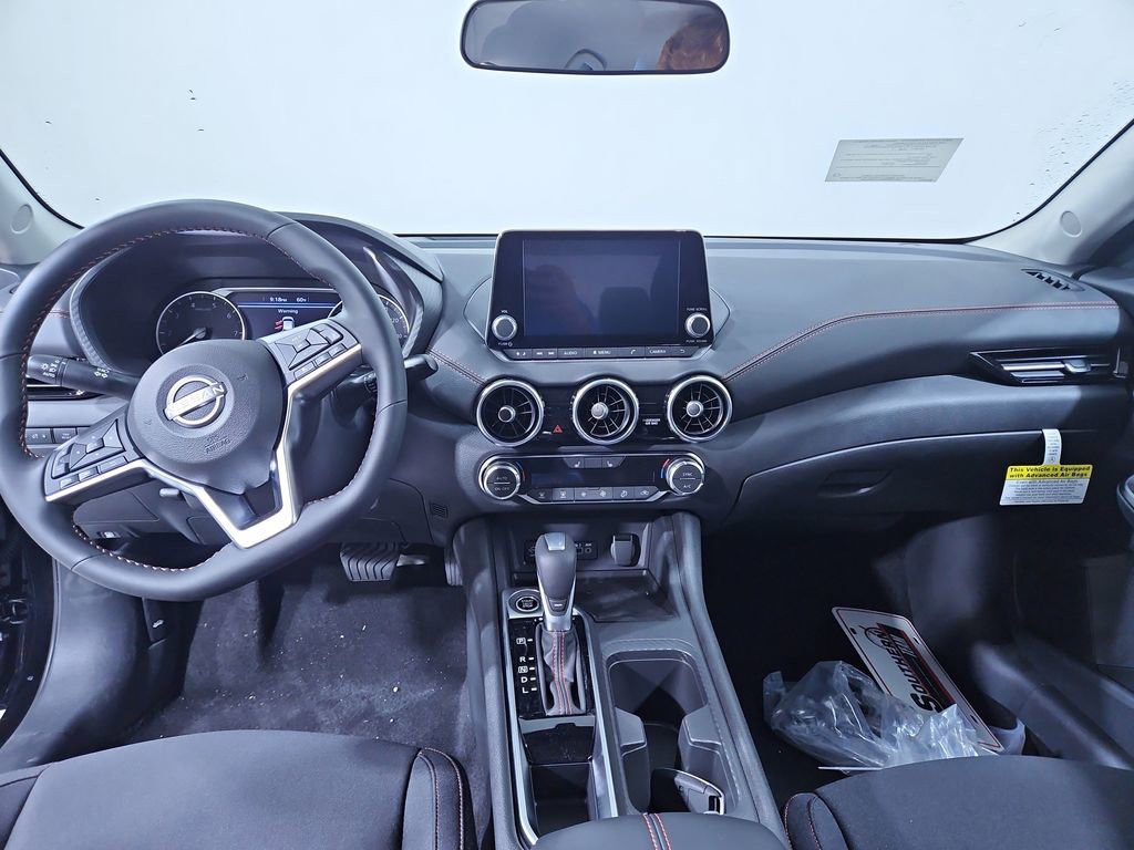 New 2025 Nissan Sentra SR w/ Midnight Edition image 13