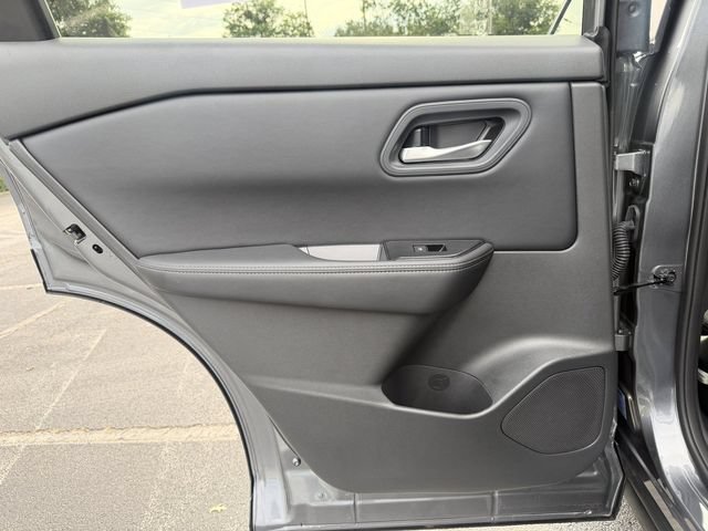 Used 2026 Nissan Rogue SV FWD image 22