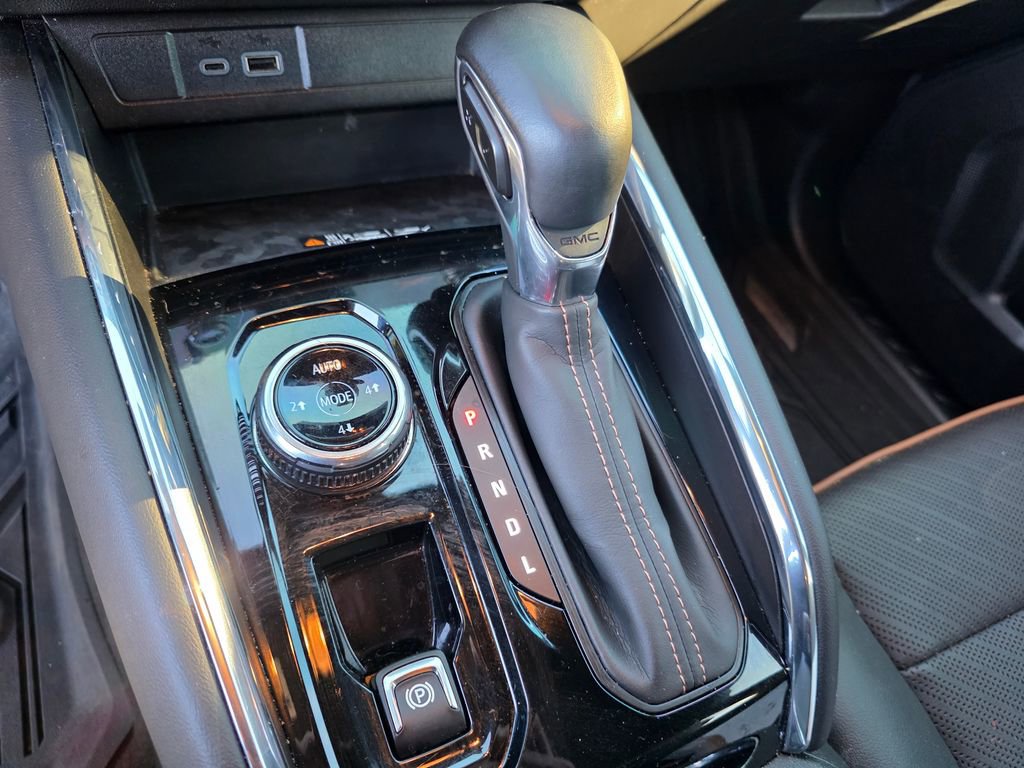 Used 2023 GMC Canyon AT4 w/ AT4 Premium Package image 17