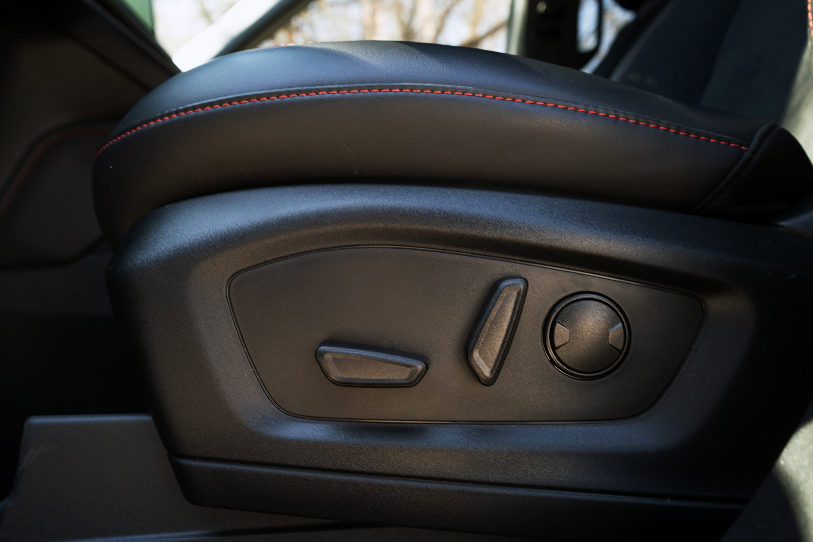 Used 2026 Ford Explorer ST image 37