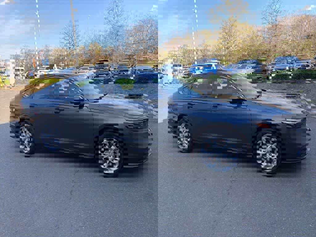 Used 2023 Honda Accord LX image 12