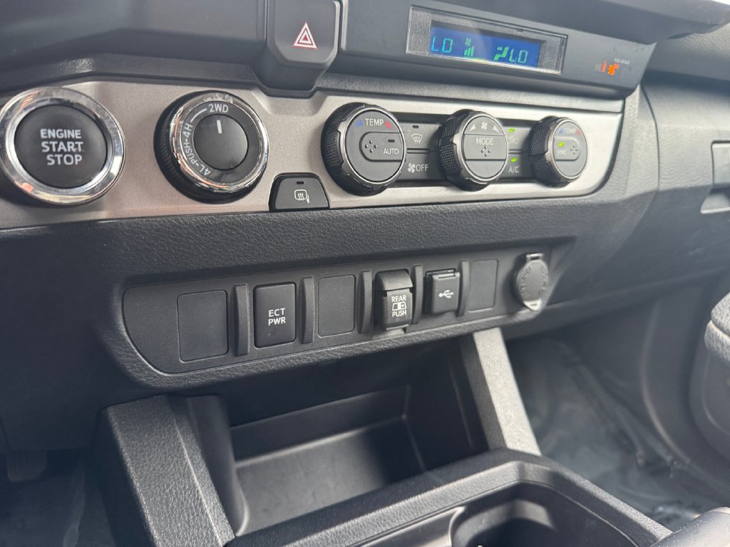 Used 2023 Toyota Tacoma SR5 AWD/4WD image 23