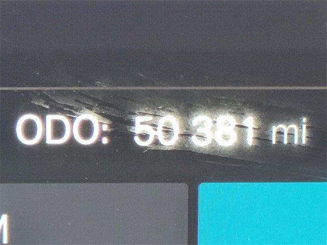 Used 2023 Volvo XC40 B5 Core image 24