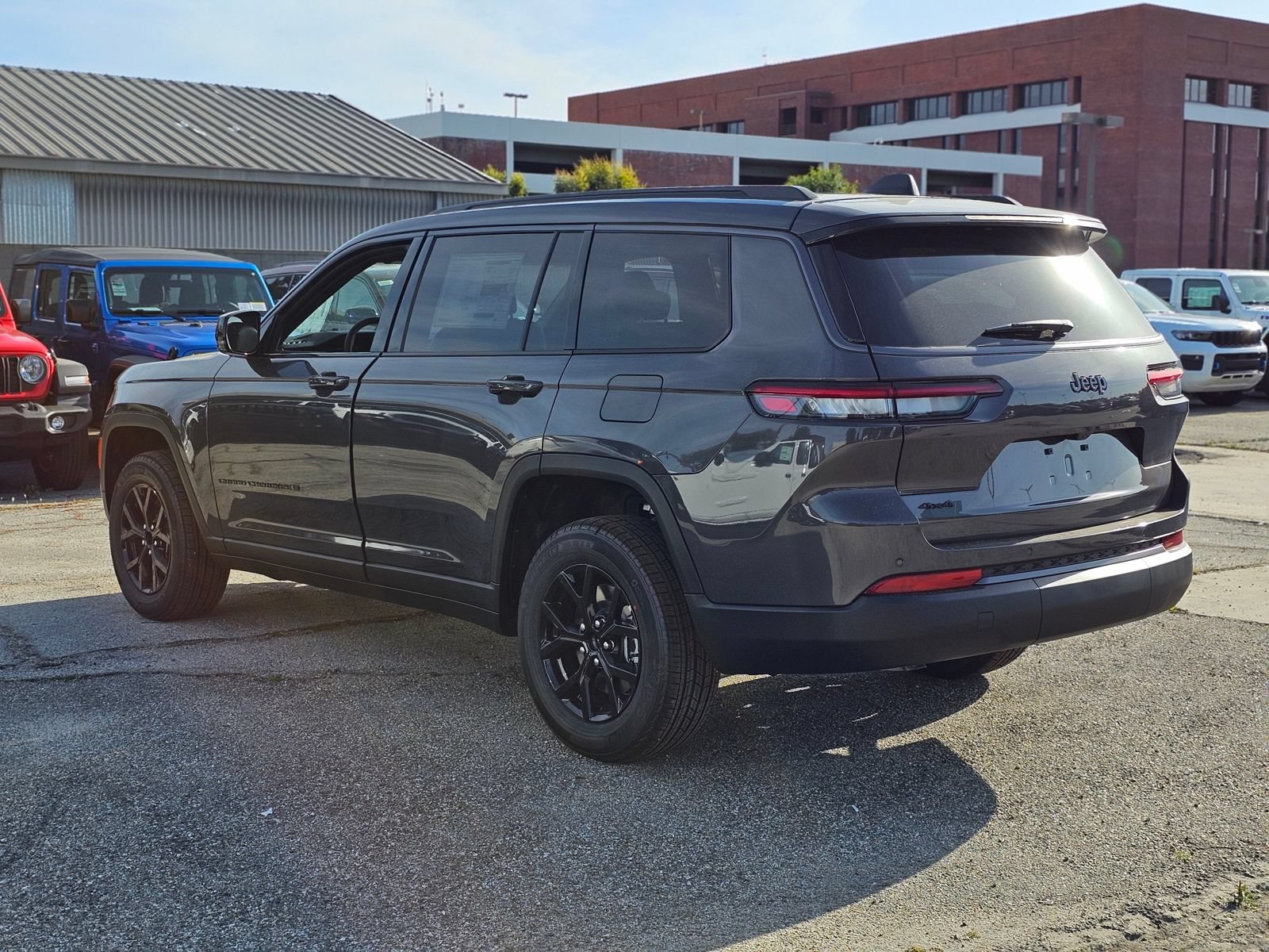 New 2026 Jeep Grand Cherokee L 4WD image 5