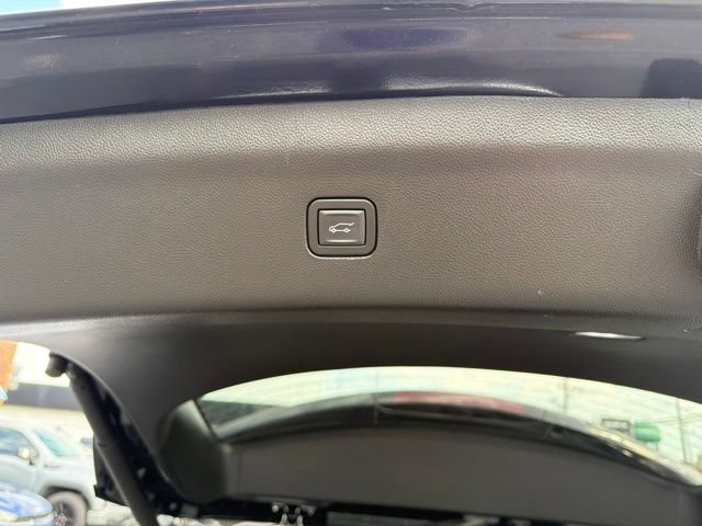 Certified 2024 Buick Enclave Avenir w/ LPO, Floor Liner Package AWD/4WD image 16