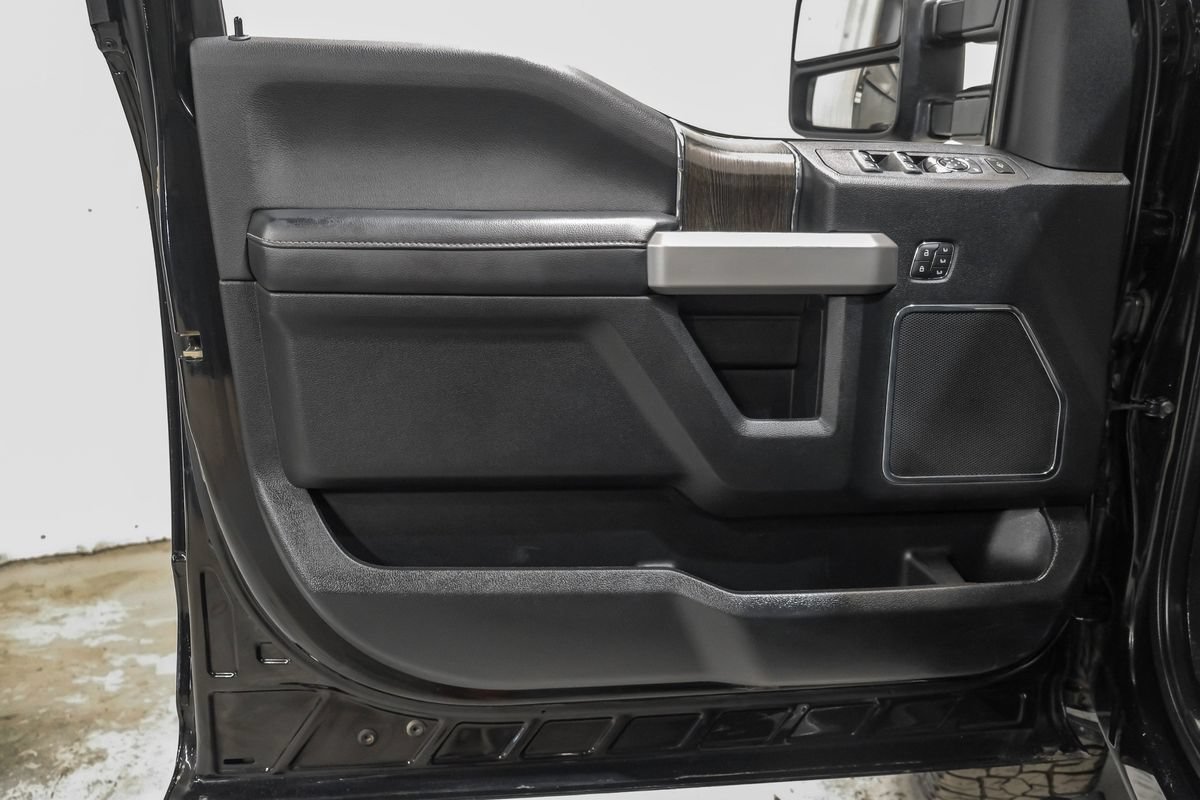 Used 2021 Ford F250 Lariat w/ Lariat Value Package AWD/4WD image 43
