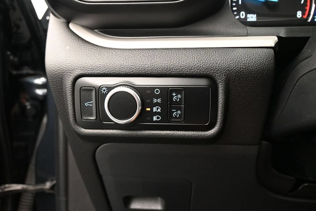 Certified 2023 Ford Explorer XLT RWD image 14
