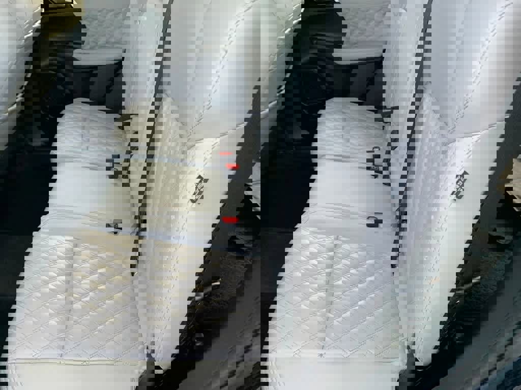 Used 2024 Mitsubishi Outlander SEL AWD/4WD image 21