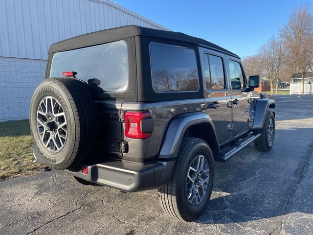 Used 2024 Jeep Wrangler Sahara w/ Technology Group image 13