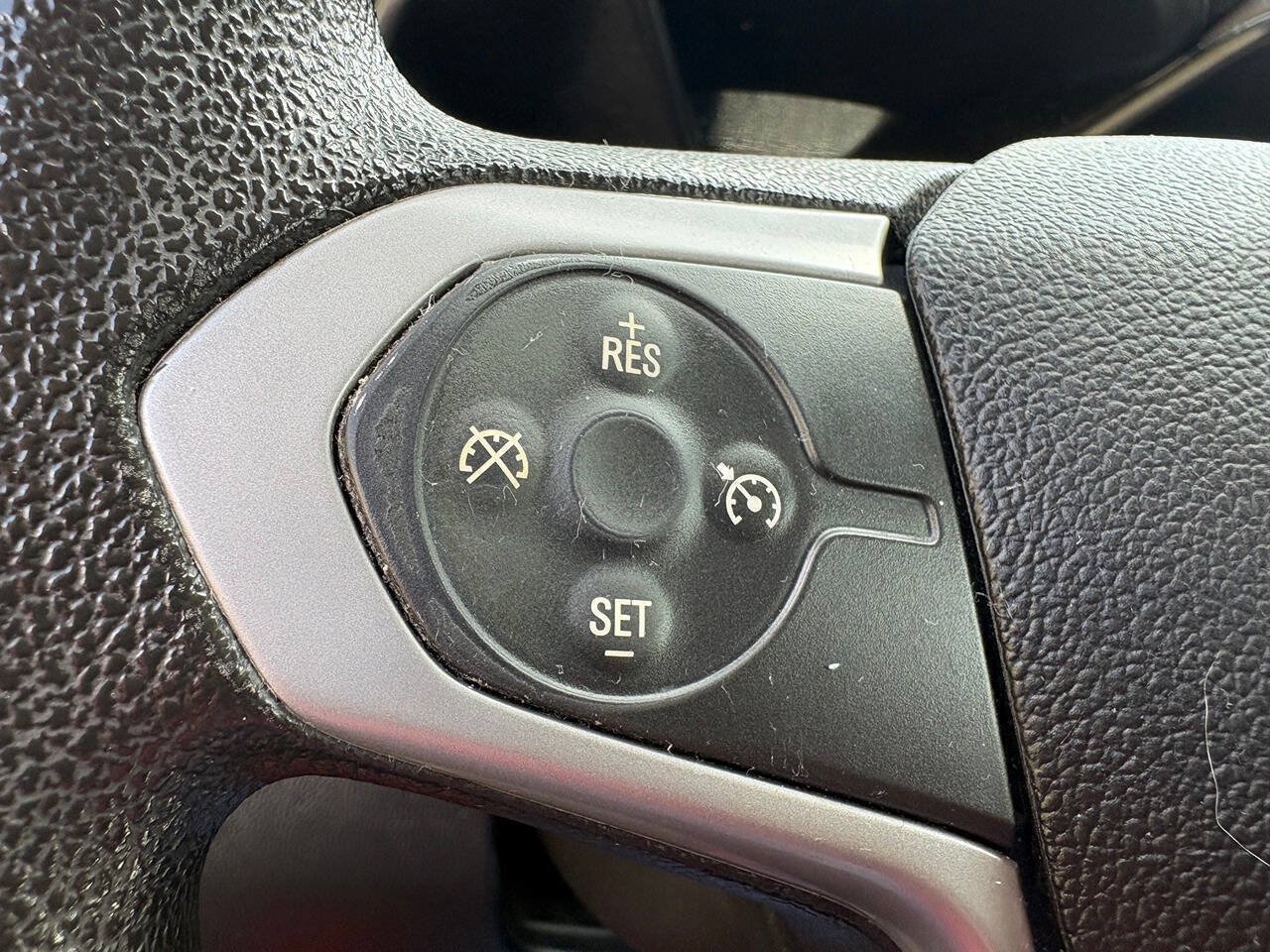 Used 2018 Chevrolet Colorado W/T w/ Custom Special Edition RWD image 19