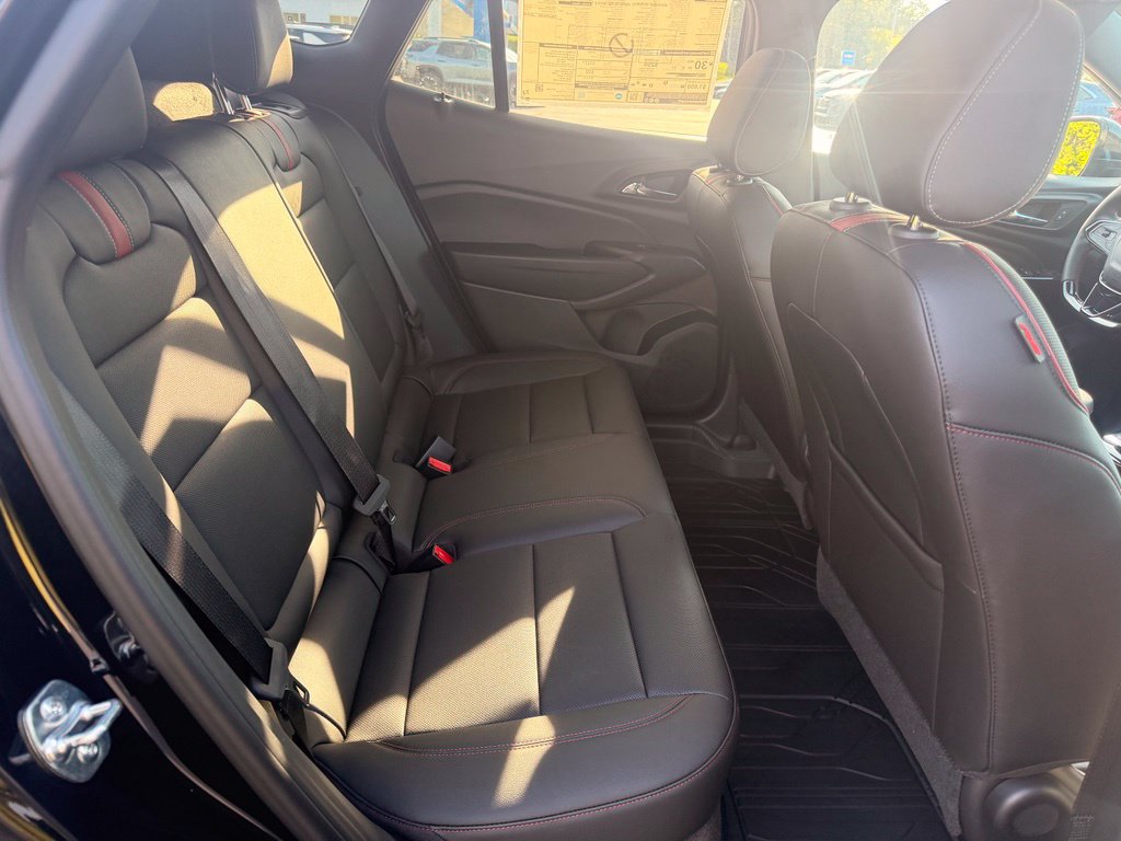 New 2026 Chevrolet Trax RS w/ Sunroof Package FWD image 31