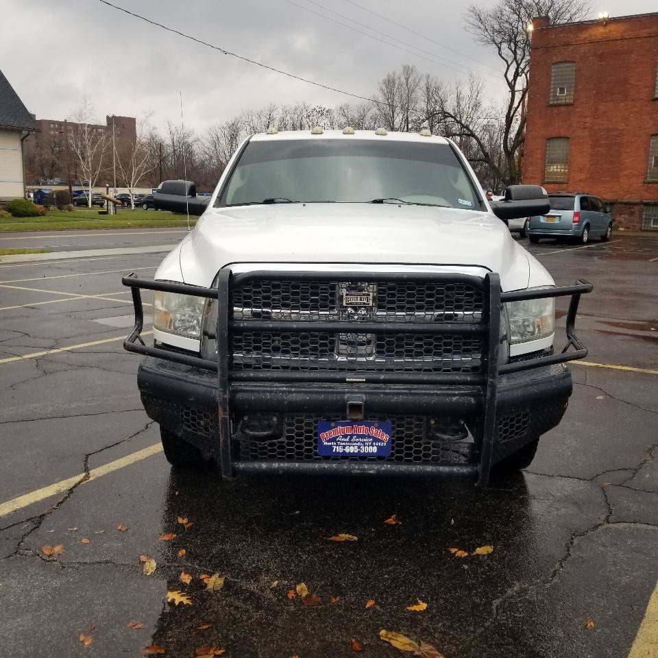 Used 2012 RAM 3500 ST w/ ST Decor Group AWD/4WD image 8