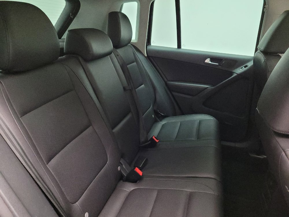Used 2014 Volkswagen Tiguan SEL FWD image 19