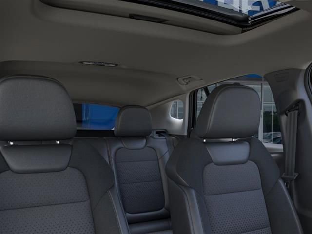 New 2025 Chevrolet Trax LT w/ Sunroof Package image 24