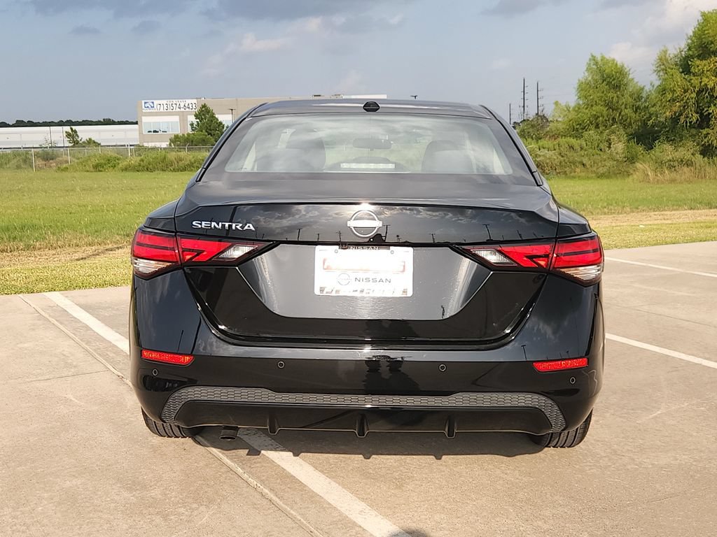 Used 2025 Nissan Sentra SV FWD image 6