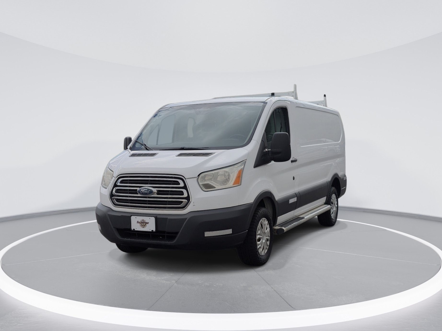 Used 2016 Ford Transit 250 130 Low Roof w/ Exterior Upgrade Package RWD image 3
