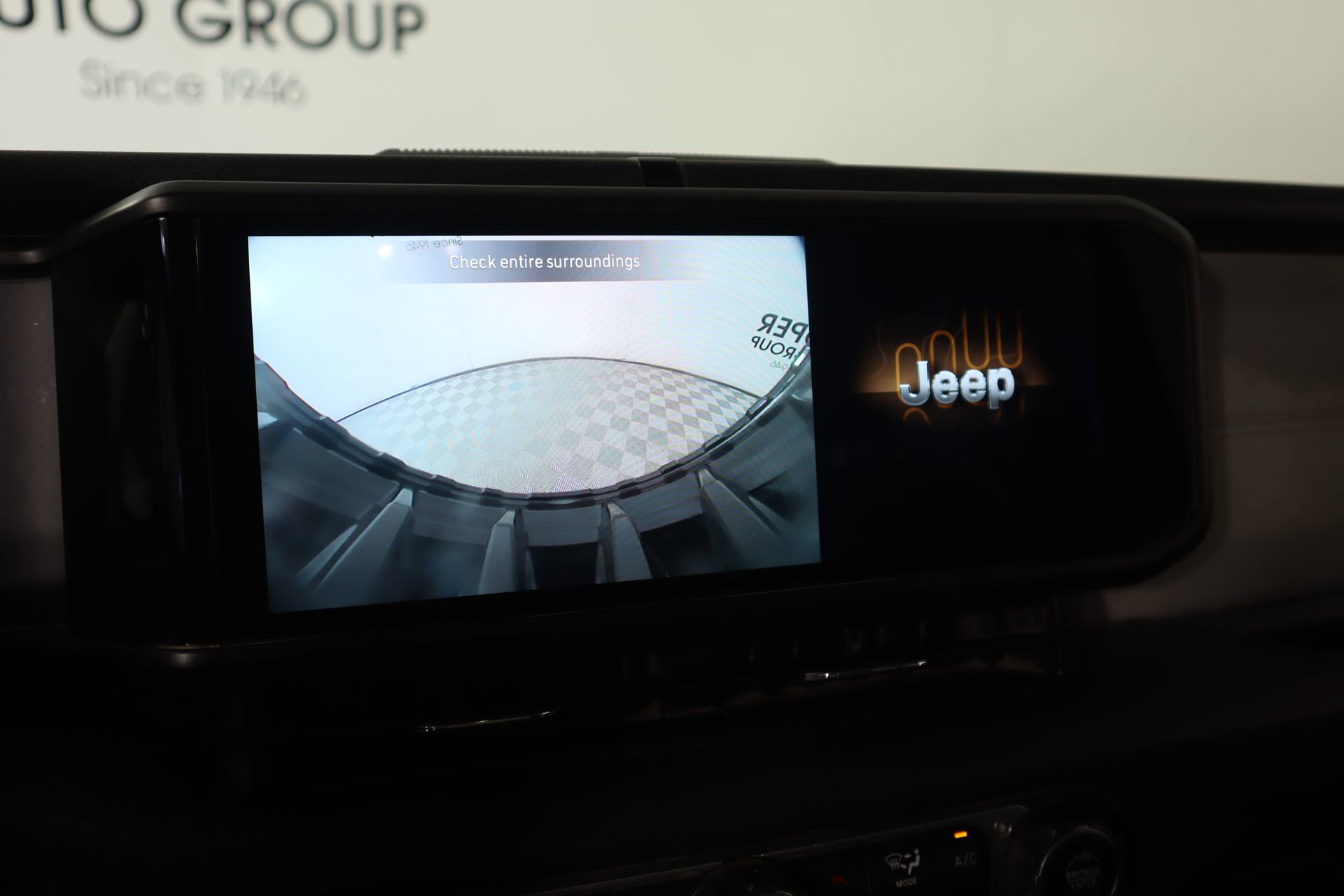 Used 2024 Jeep Wrangler Sport S image 6