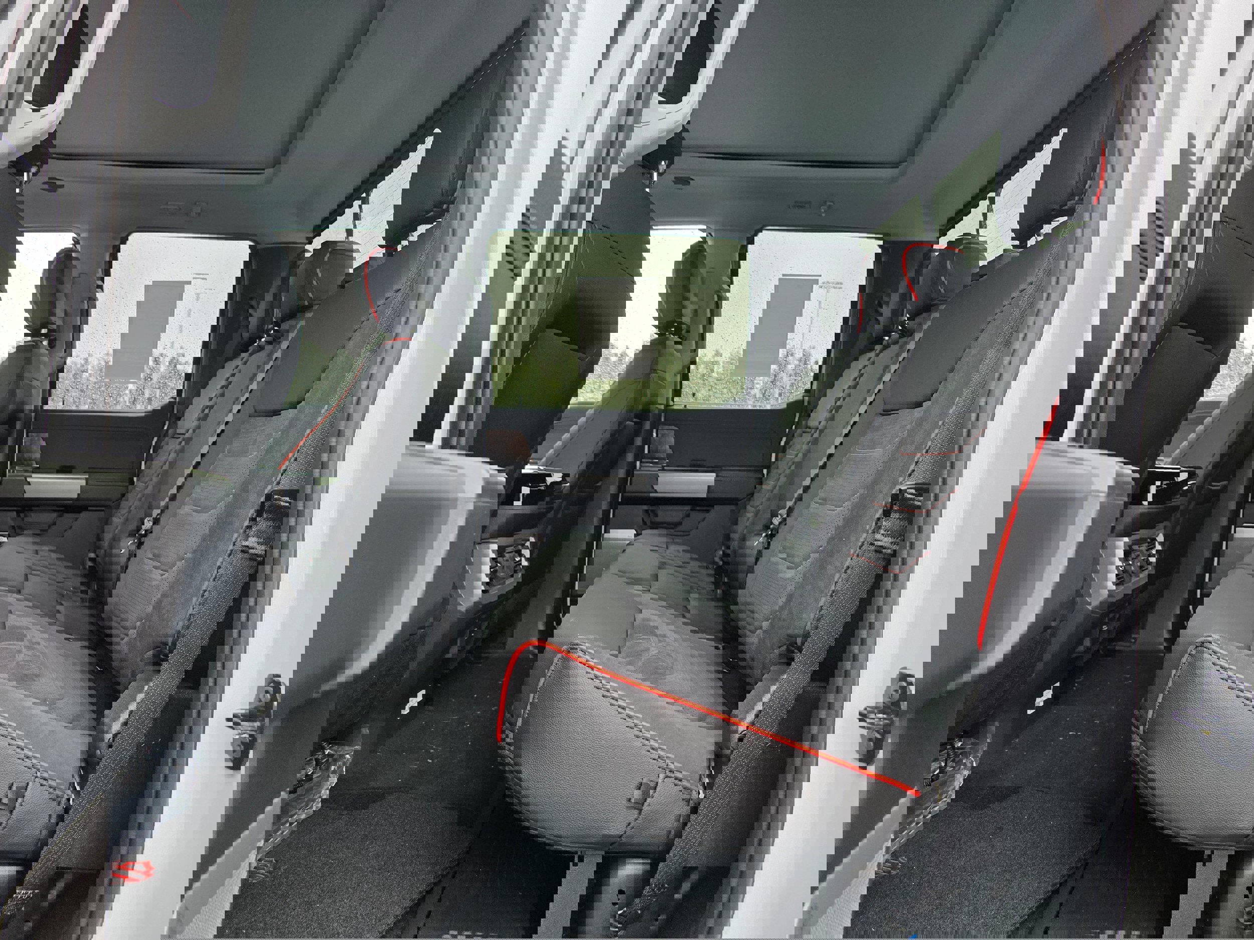 New 2026 Ford F250 Lariat w/ Black Appearance Package image 11