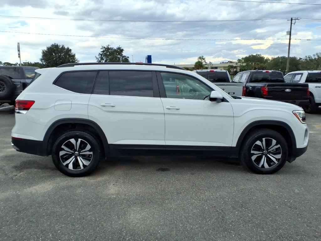 Used 2025 Volkswagen Atlas SE FWD image 8