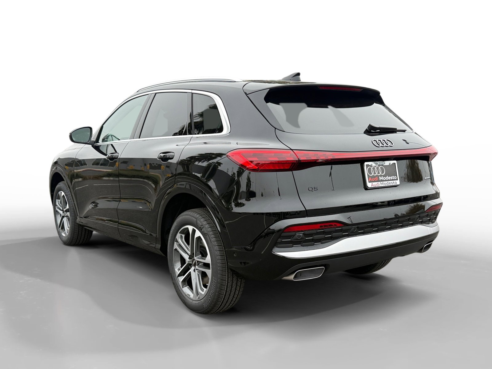 New 2025 Audi Q5 Premium Plus image 3