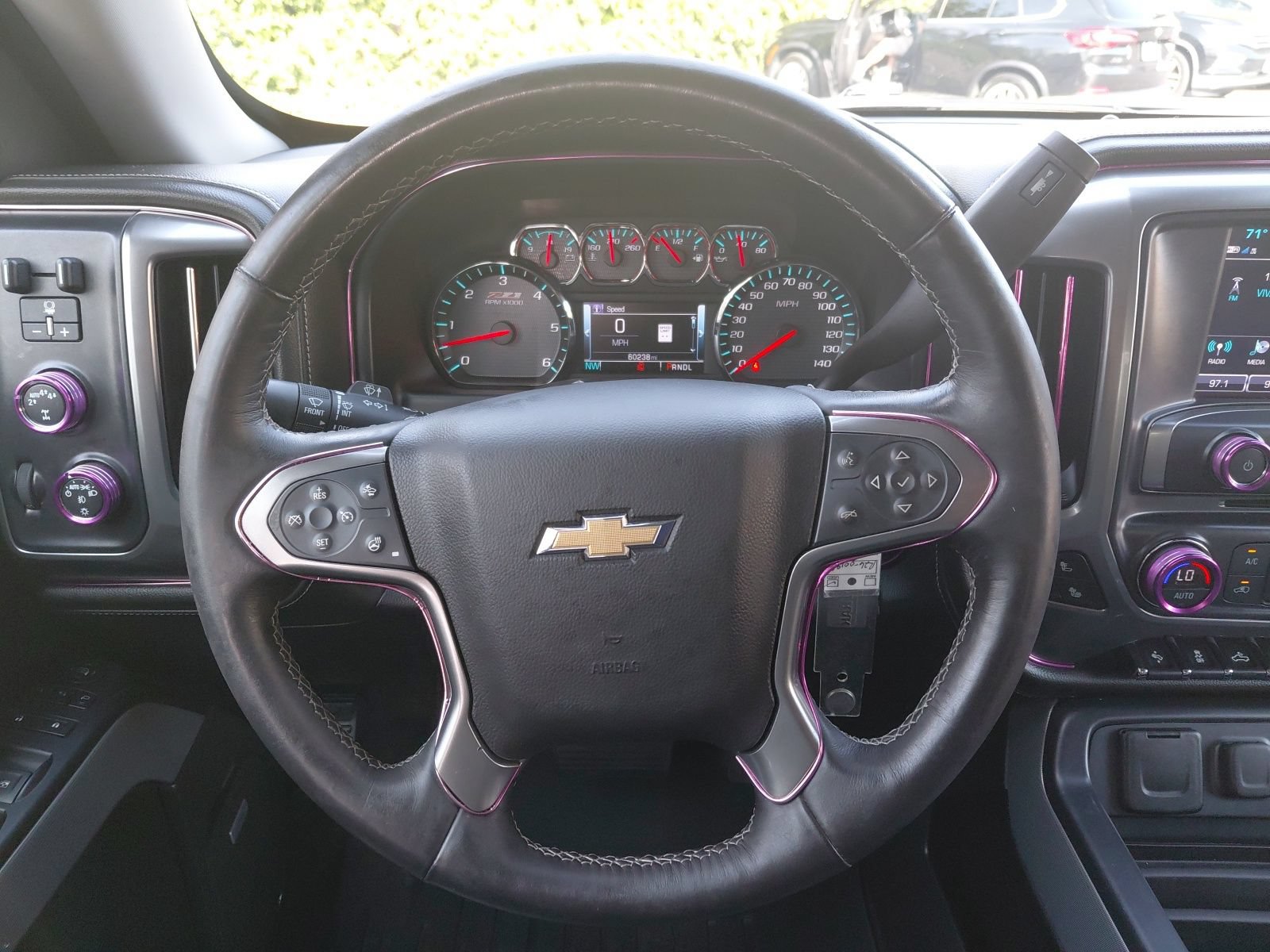 Used 2017 Chevrolet Silverado 1500 LTZ Z71 w/ LTZ Plus Package AWD/4WD image 4
