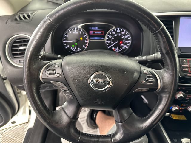 Used 2018 Nissan Pathfinder SV w/ SV Tech Package AWD/4WD image 27