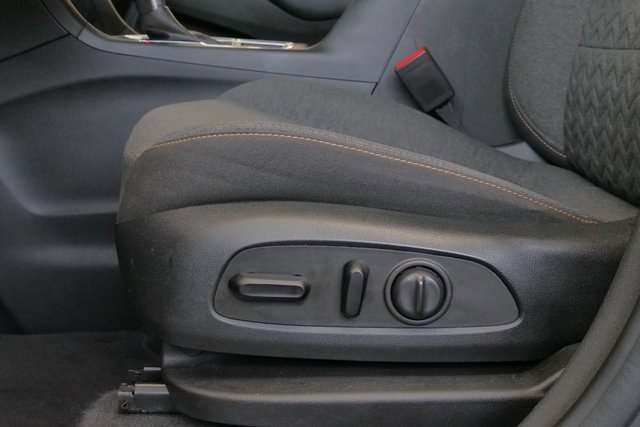 Used 2022 Chevrolet Equinox LT image 11