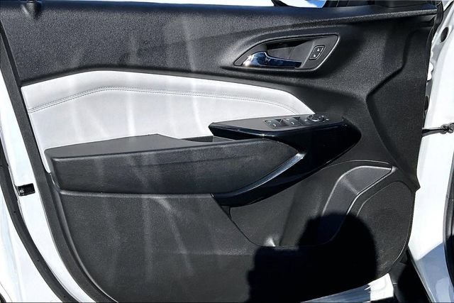 Used 2024 Chevrolet Trax LT image 19