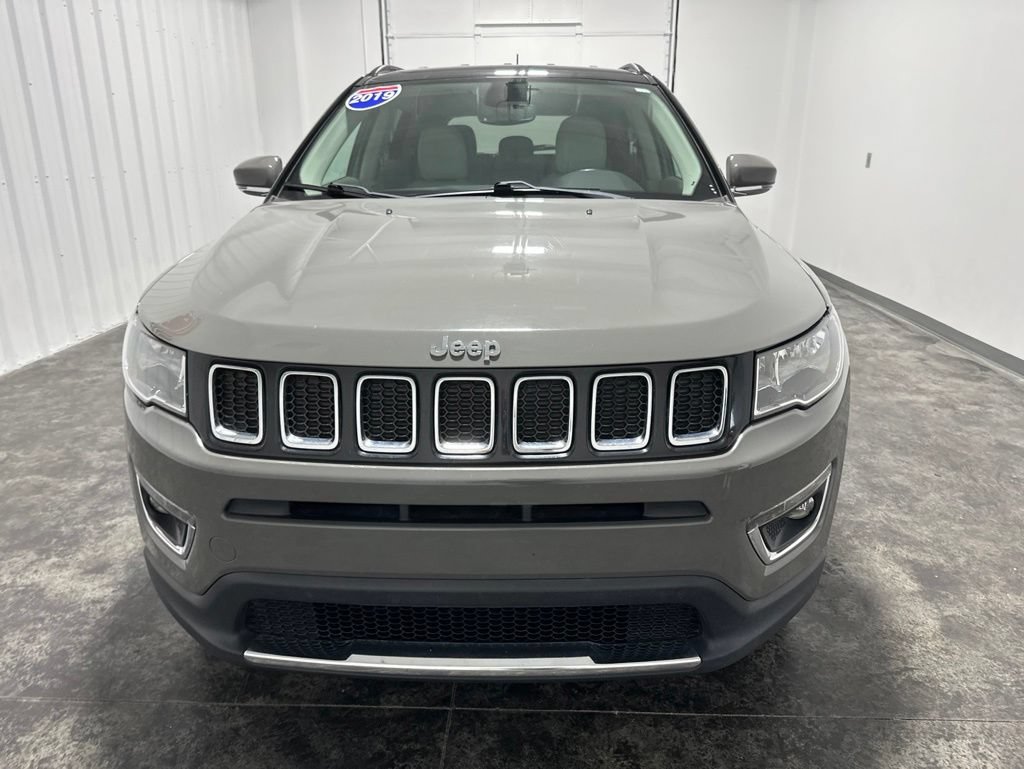 Used 2019 Jeep Compass Limited AWD/4WD image 2