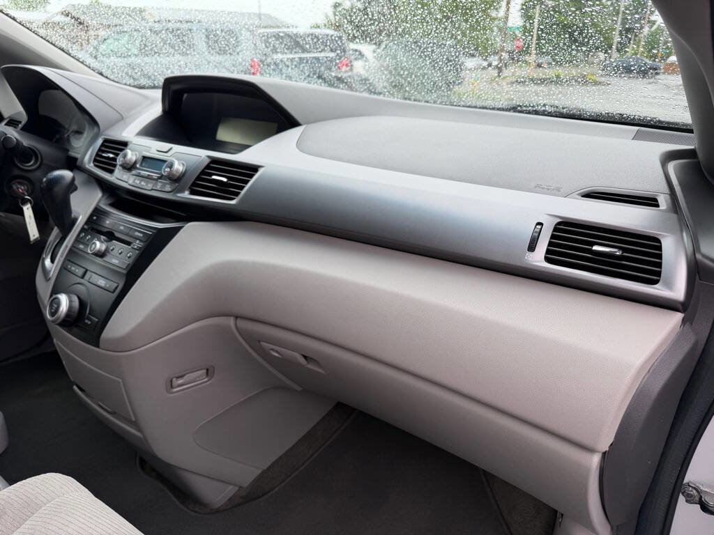 Used 2011 Honda Odyssey EX image 12