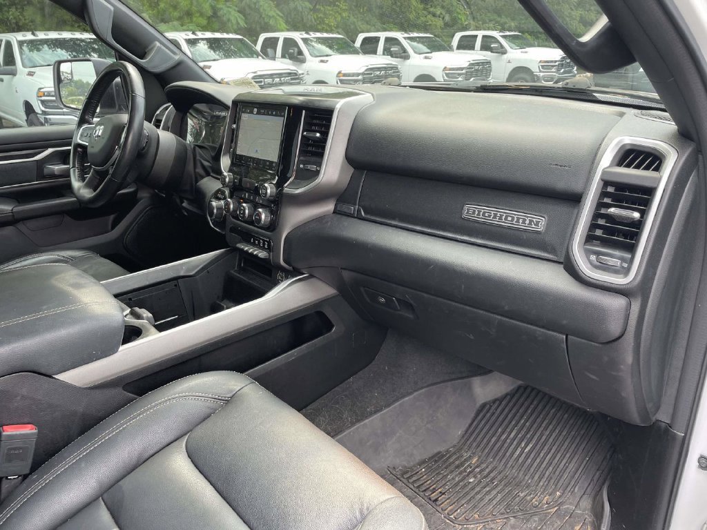 Used 2022 RAM 1500 Big Horn w/ Night Edition AWD/4WD image 11