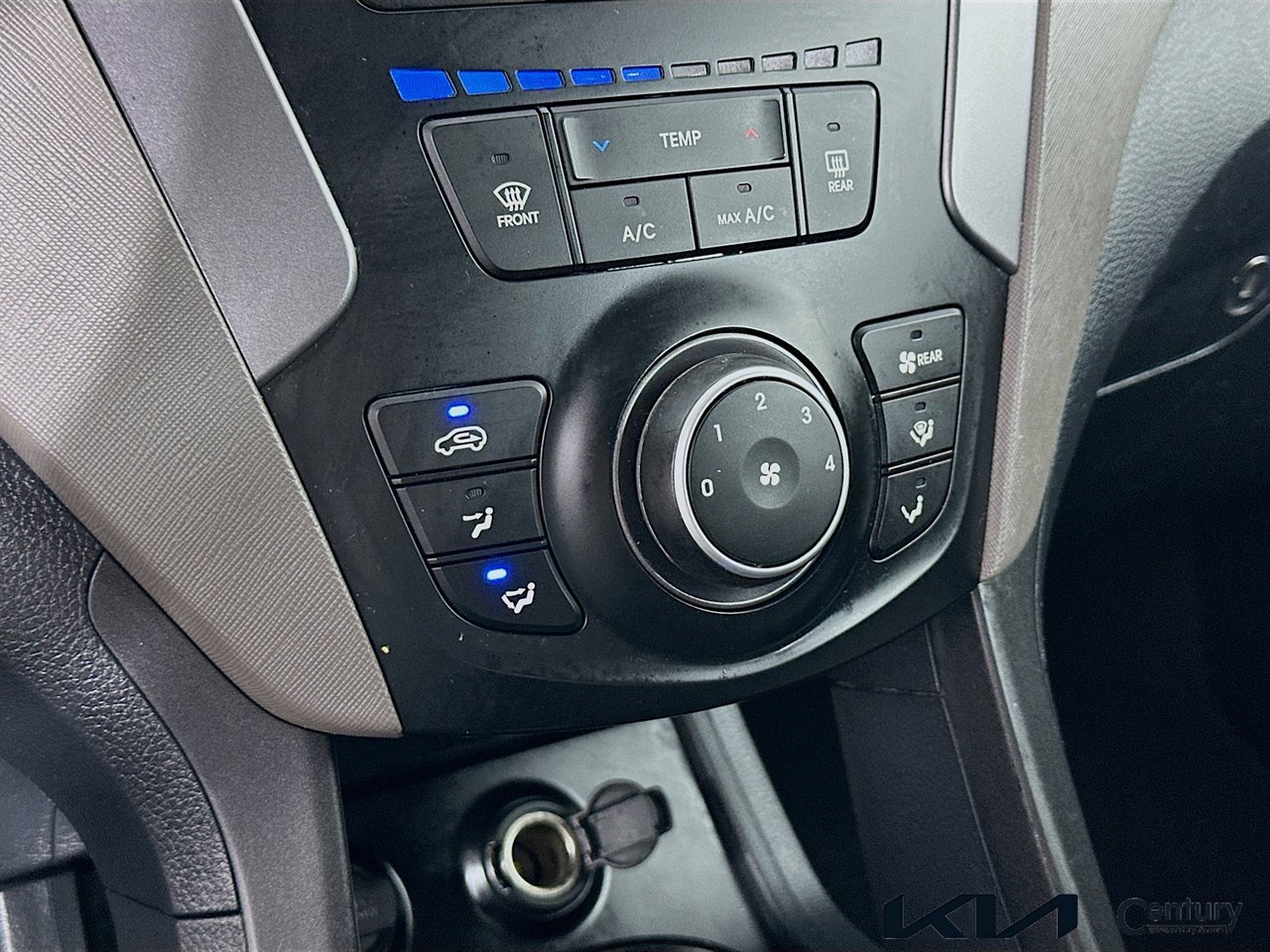 Used 2016 Hyundai Santa Fe SE image 15