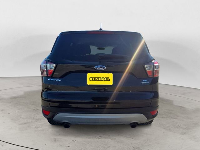 Used 2017 Ford Escape SE w/ SE Cold Weather Package image 4