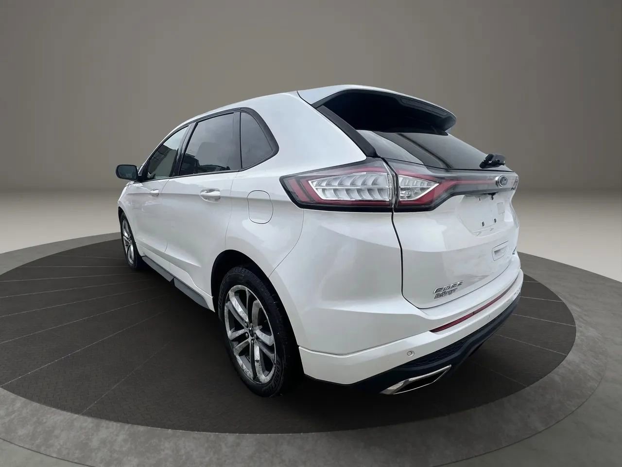 Used 2016 Ford Edge Sport w/ Technology Package image 7