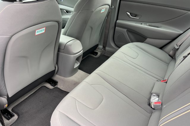 New 2026 Hyundai Elantra Hybrid FWD image 11