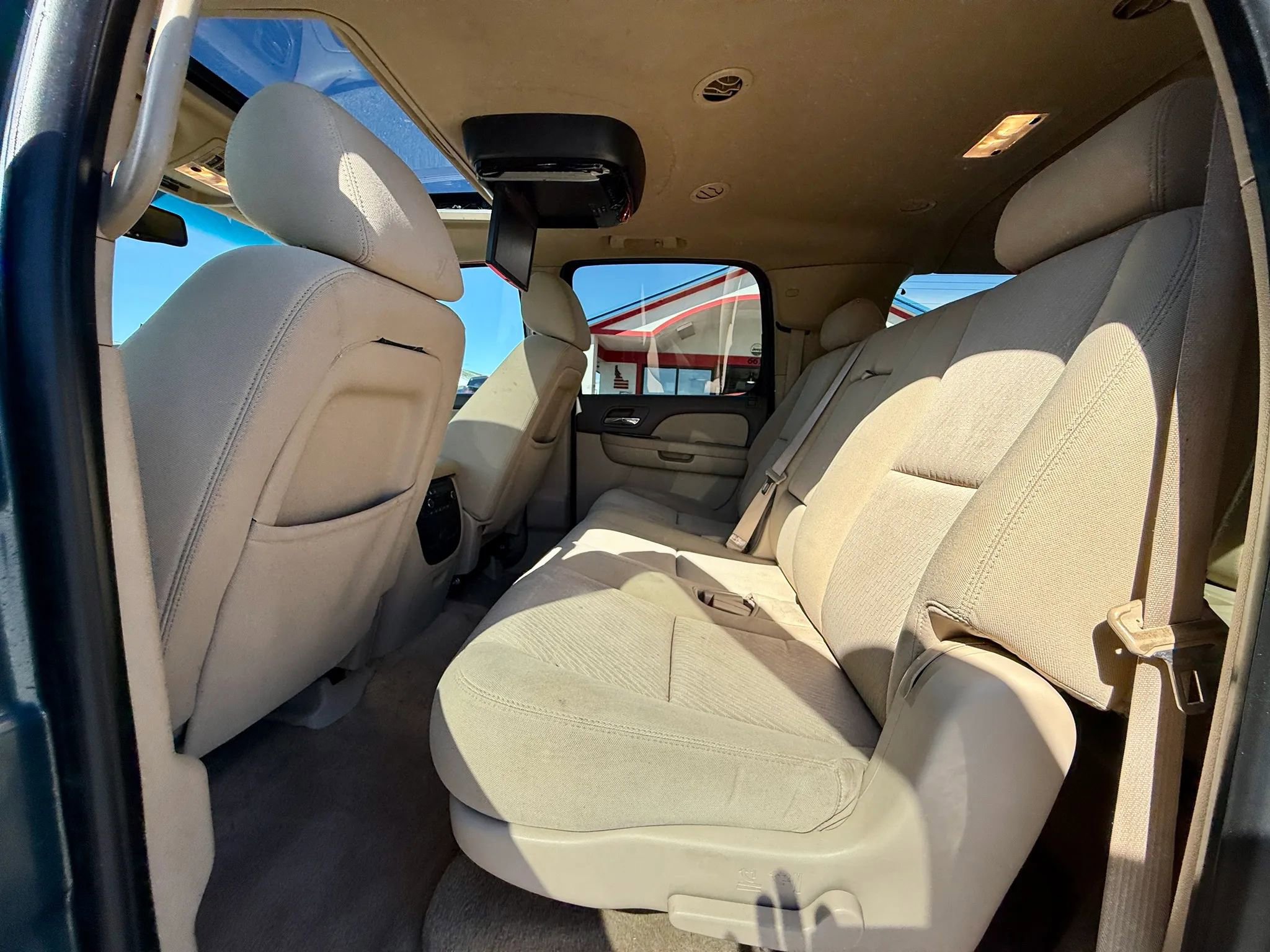 Used 2010 Chevrolet Suburban LS w/ Interior Plus Package AWD/4WD image 15