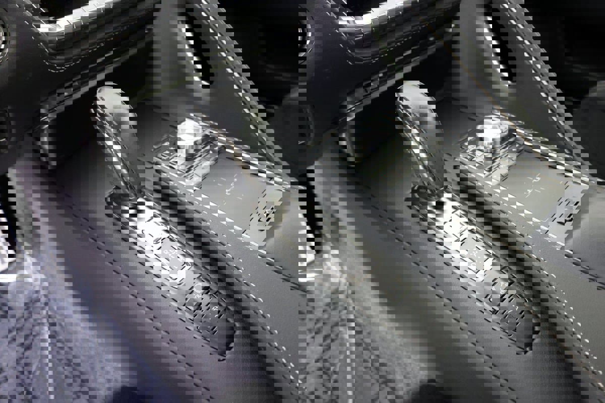 Used 2018 Lexus LC 500 Coupe w/ Performance Package RWD image 6