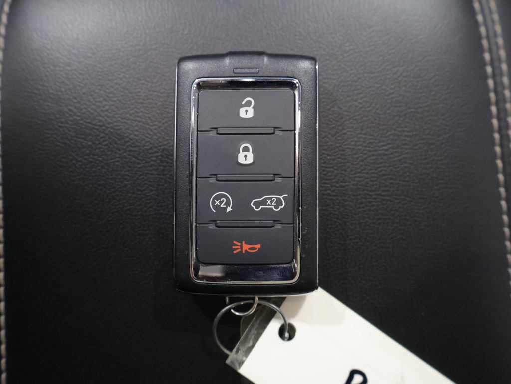 Certified 2023 Jeep Grand Cherokee L Limited w/ Luxury Tech Group II AWD/4WD image 32