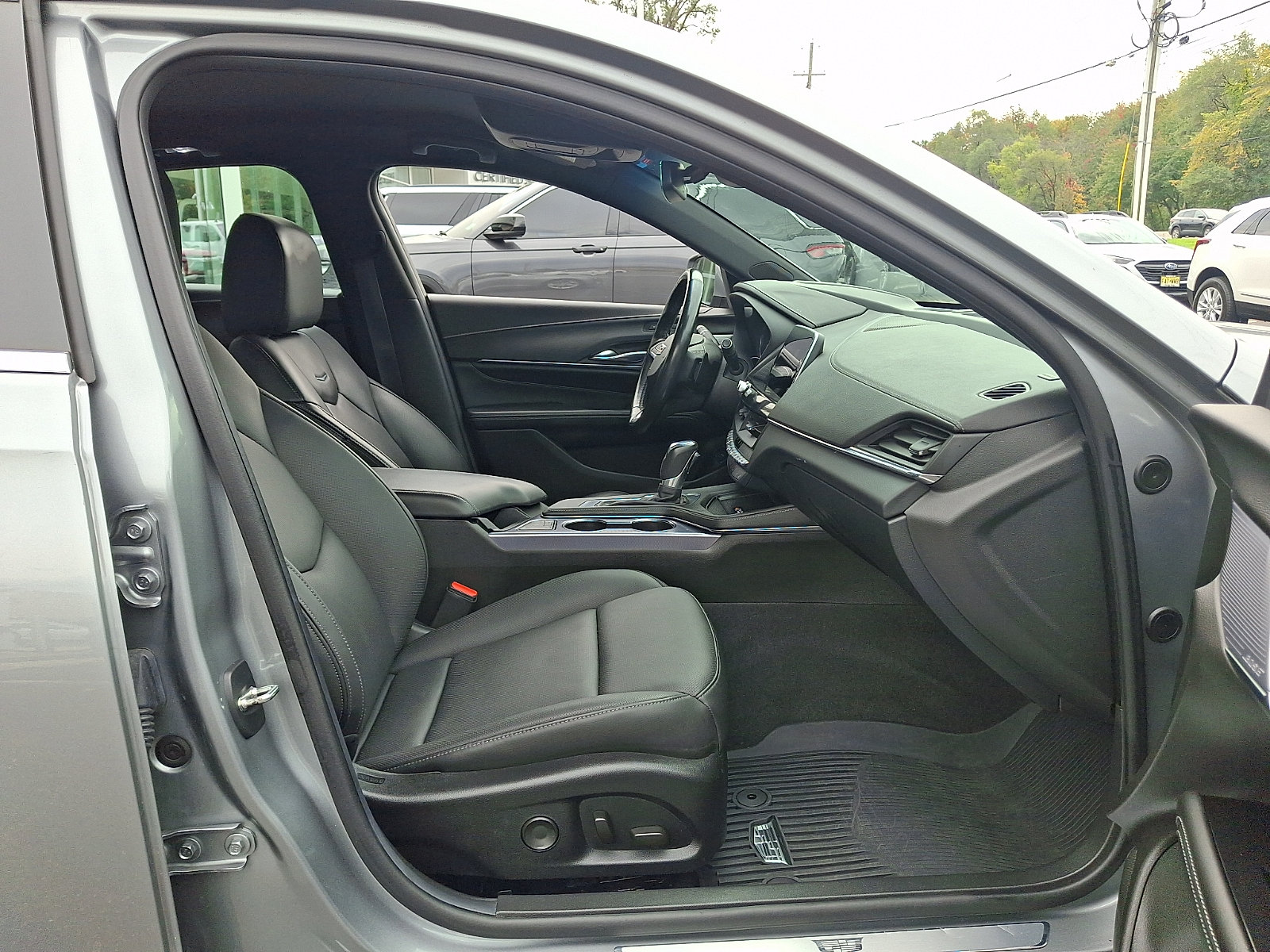 Certified 2023 Cadillac CT4 Premium Luxury AWD/4WD image 21