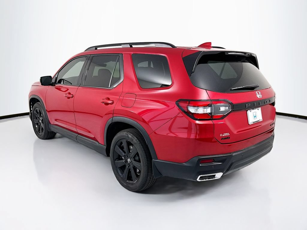 Certified 2025 Honda Pilot Black Edition image 7