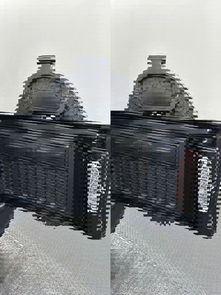 Used 2022 Jeep Wrangler Unlimited Sport image 32