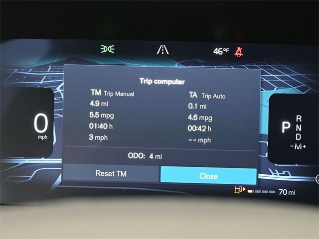 New 2026 Volvo XC40 B4 Plus w/ Protection Package Premier image 26