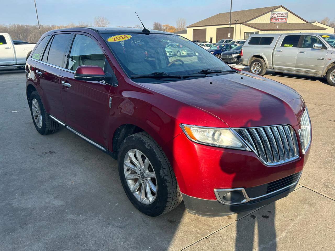 Used 2014 Lincoln MKX AWD w/ Equipment Group 102A image 3
