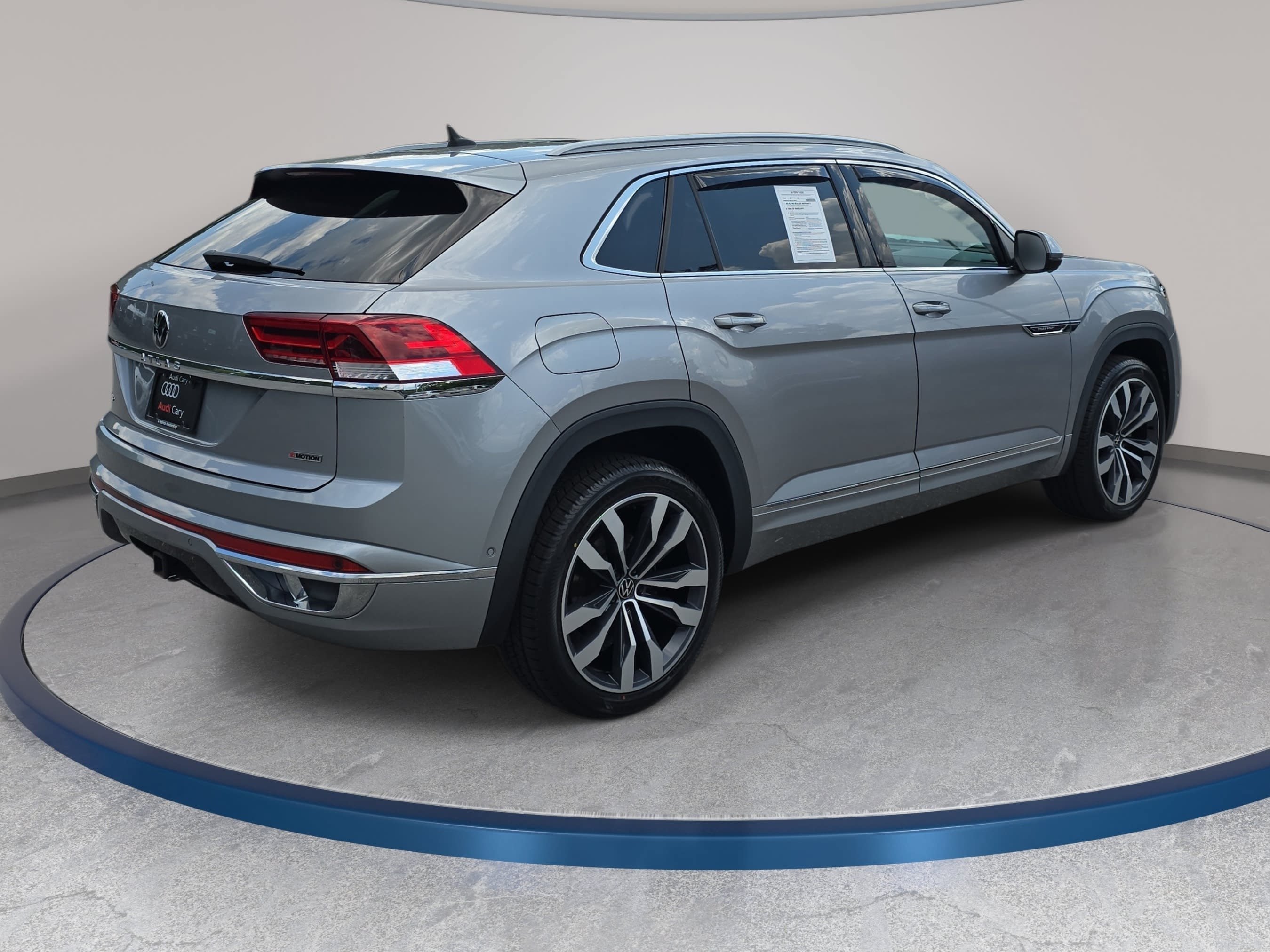 Used 2021 Volkswagen Atlas Cross Sport SEL Premium R-Line AWD/4WD image 5