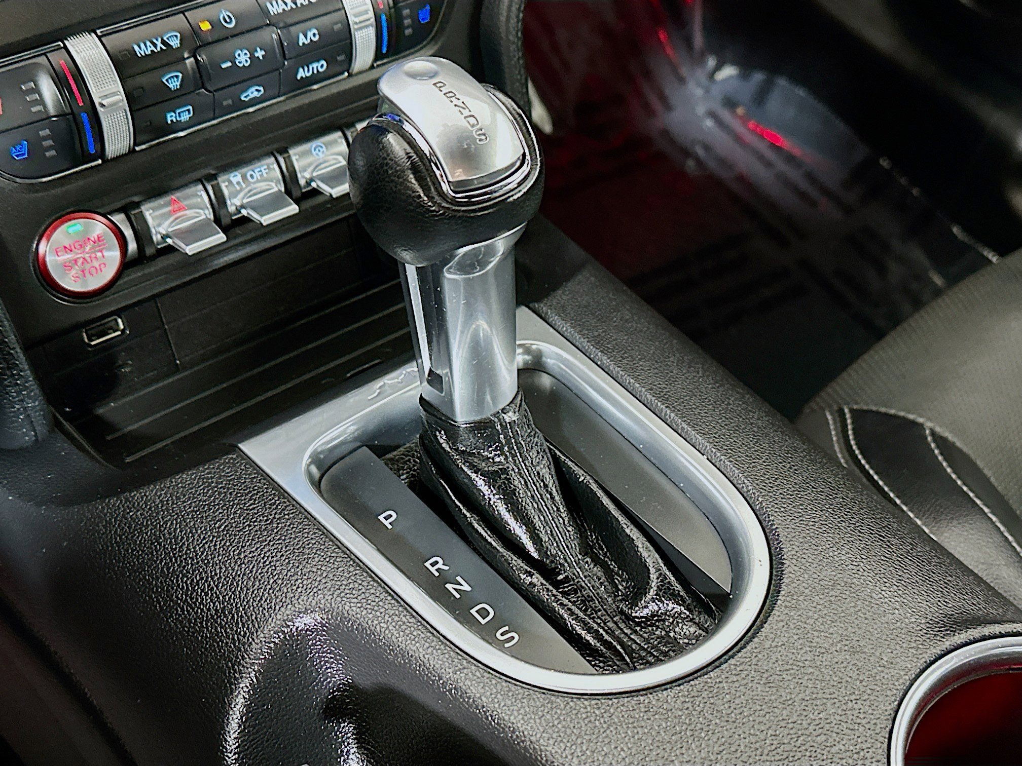 Used 2020 Ford Mustang Premium RWD image 16