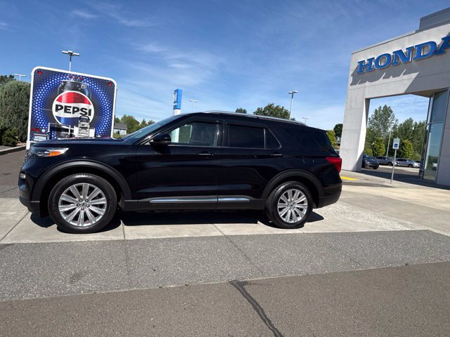 Used 2022 Ford Explorer Limited w/ Equipment Group 301A AWD/4WD image 11